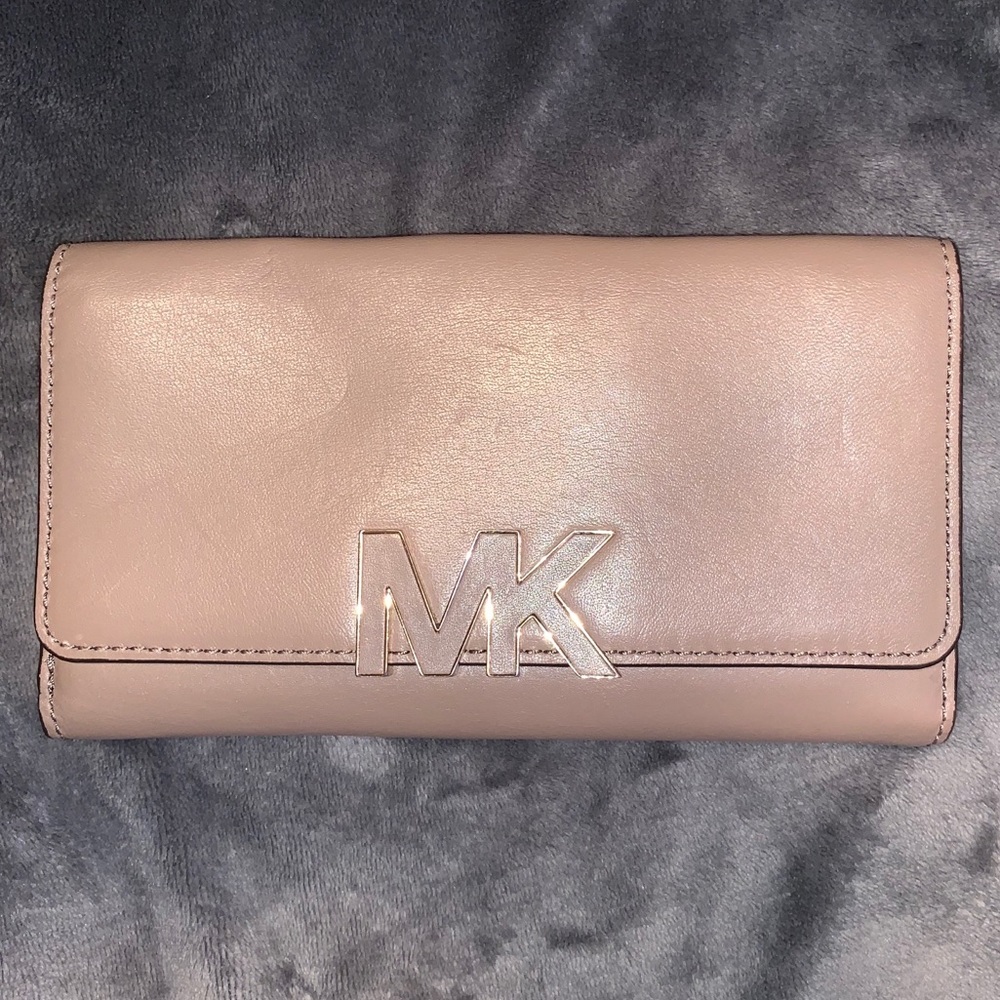 Michael Kors Blush Pink Leather MK Logo Continental Wallet